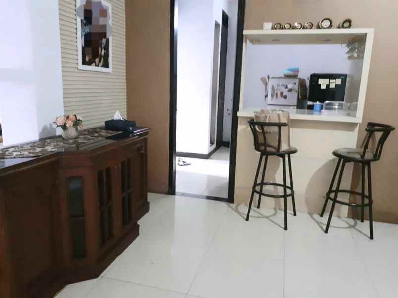 dijual rumah jl cigadung sayap dago