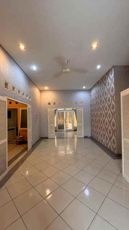 dijual rumah jl cinere raya cinere depok
