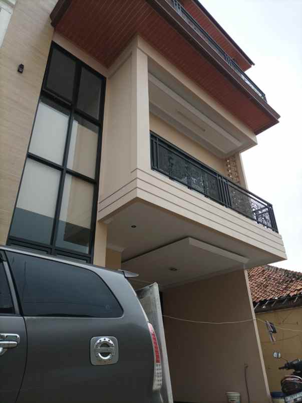 dijual rumah jl cipinang muara duren