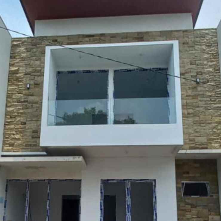 dijual rumah jl graha citra utama