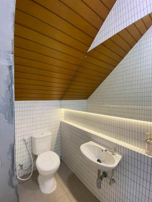 dijual rumah jl h asnawi beji depok