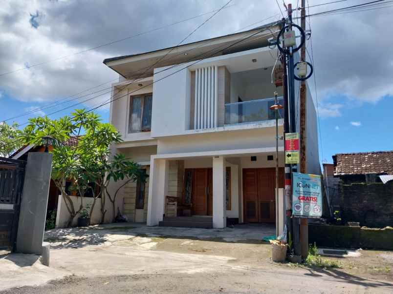 dijual rumah jl imogiri timur km 8