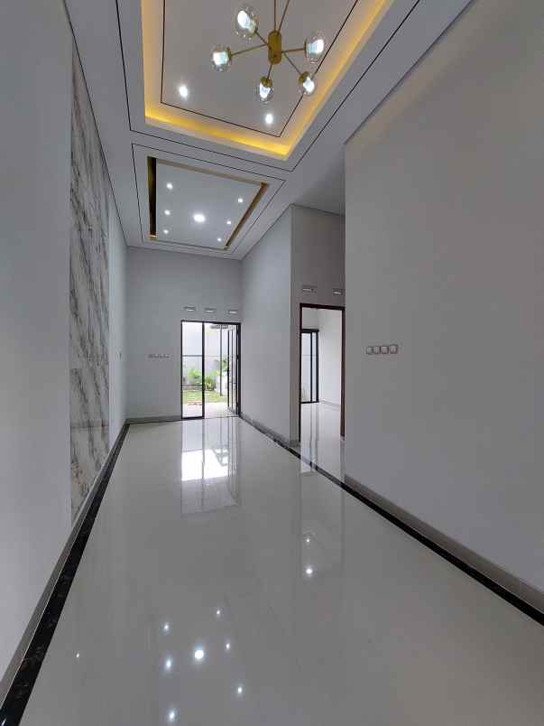 dijual rumah jl kaliurang km 12 5
