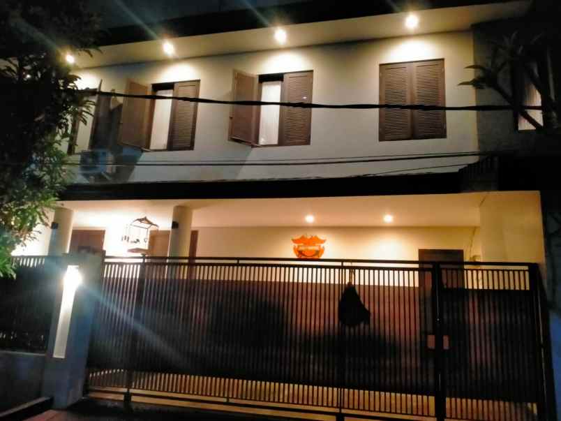dijual rumah jl karang tengah raya