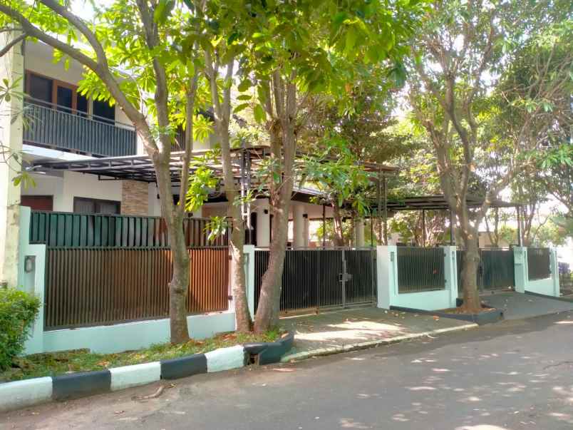 dijual rumah jl karang tengah raya