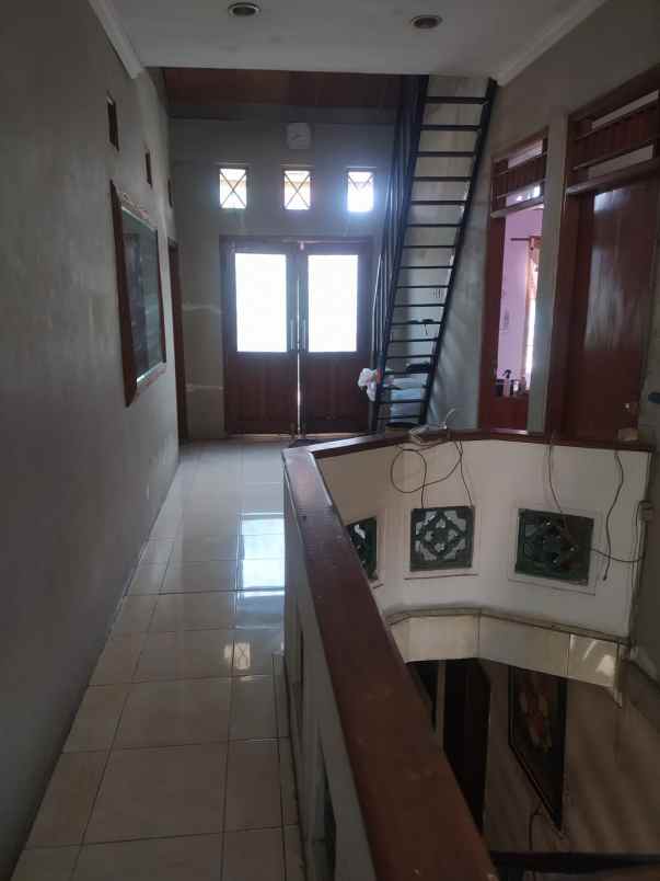 dijual rumah jl komplek abadi duren