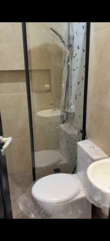 dijual rumah jl komplek perumahan