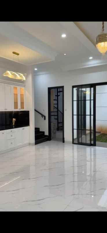 dijual rumah jl komplek perumahan