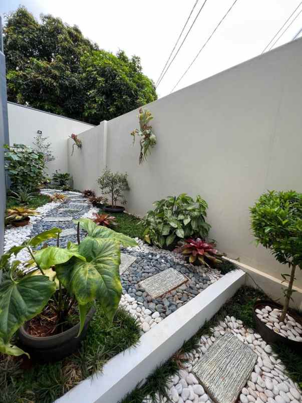 dijual rumah jl leuwinanggung tapos
