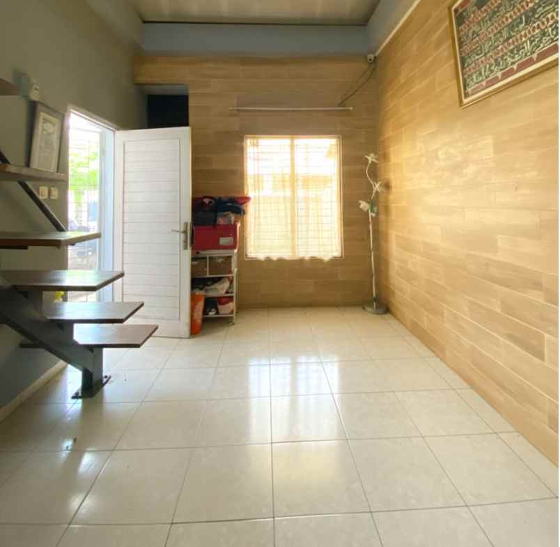 dijual rumah jl merkuri tata surya