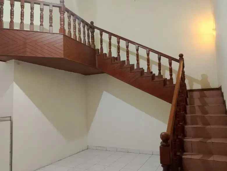 dijual rumah jl neglasari ah nasution