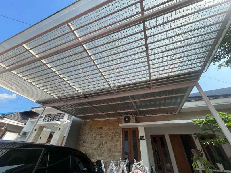 dijual rumah jl parangtritis sewon