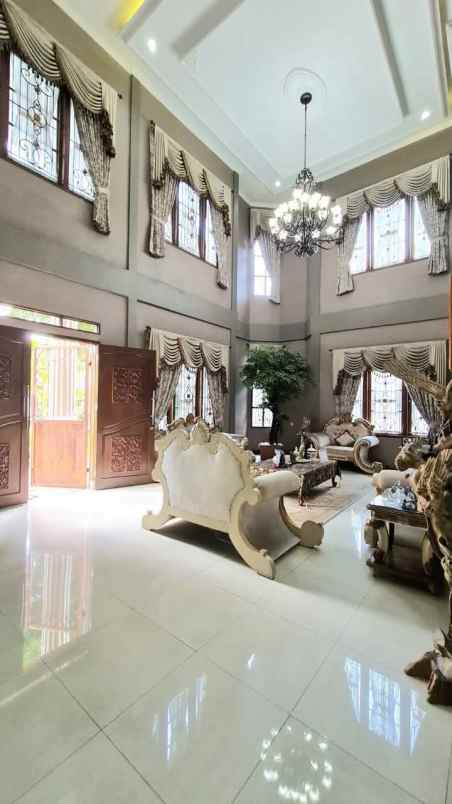 dijual rumah jl praja kebayoran lama jakarta selatab