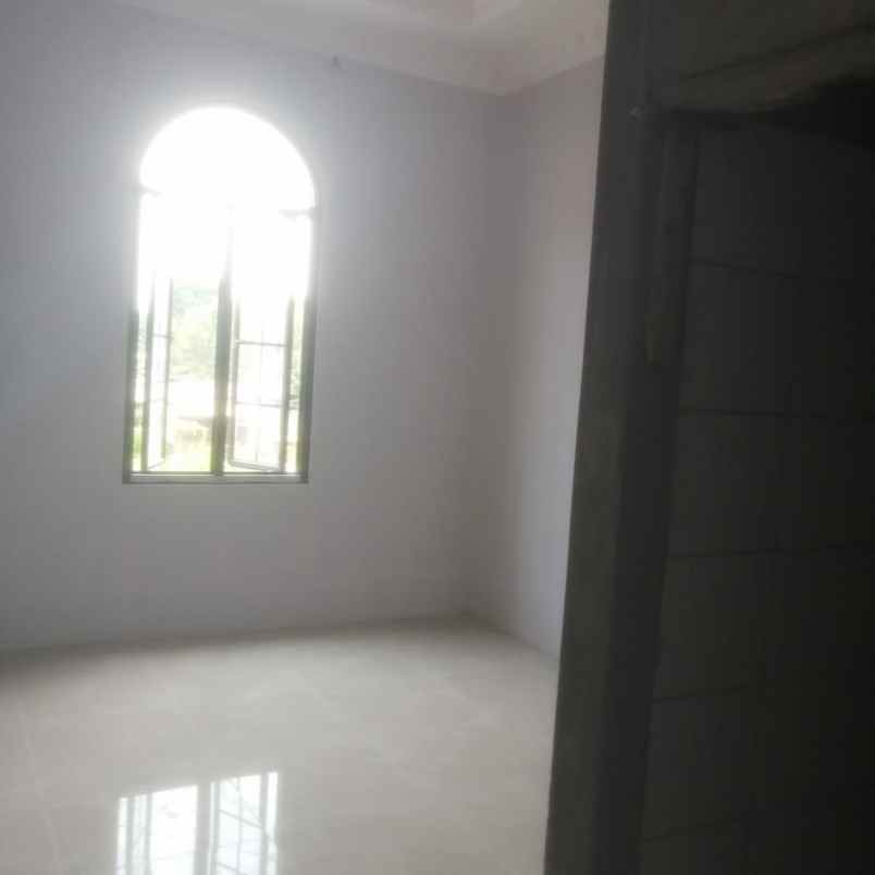 dijual rumah jl raya hankam jatiranggon