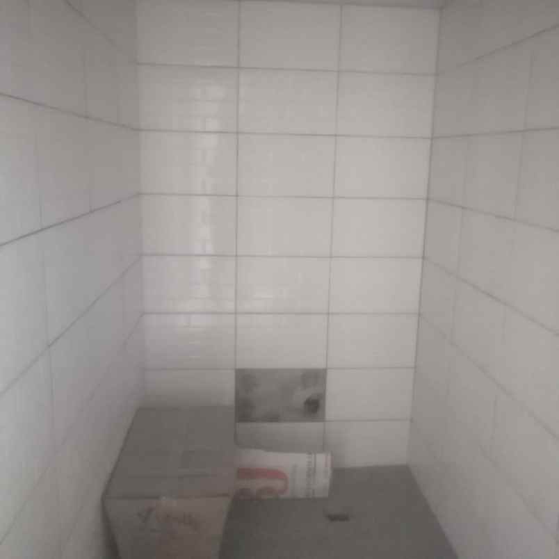 dijual rumah jl raya hankam jatiranggon