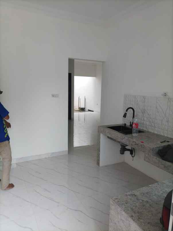 dijual rumah jl raya kalimalang duren