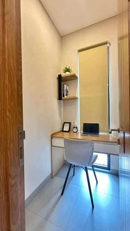 dijual rumah jl raya puspitek rt 01 rw