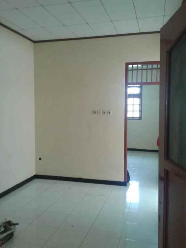 dijual rumah jl utama ii kp sindang