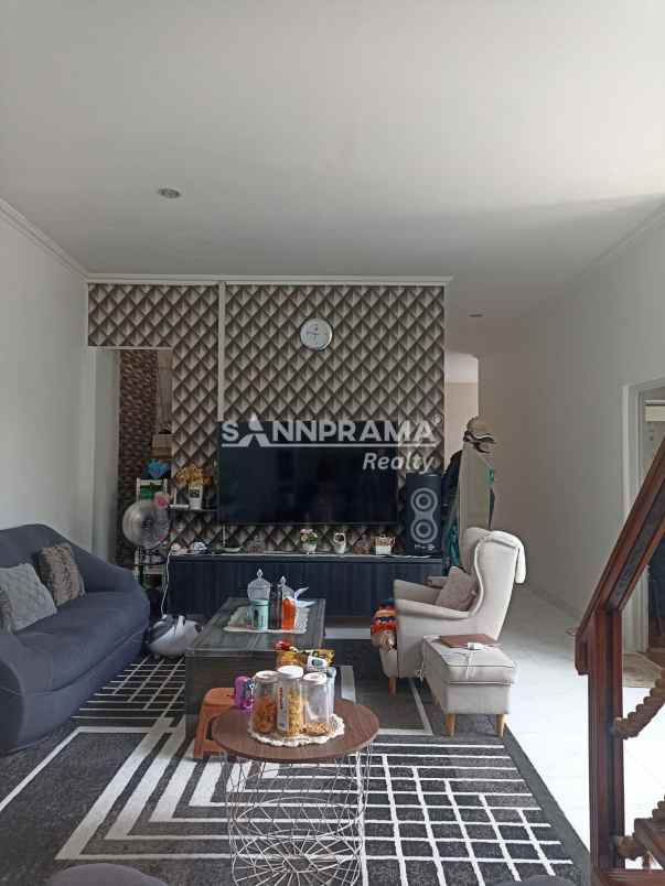 dijual rumah jln raya sukmajaya depok