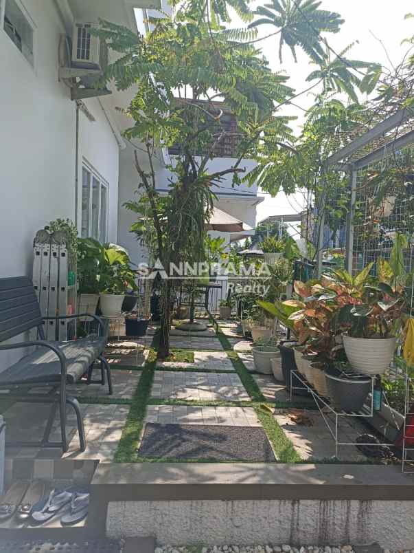 dijual rumah jln raya sukmajaya depok