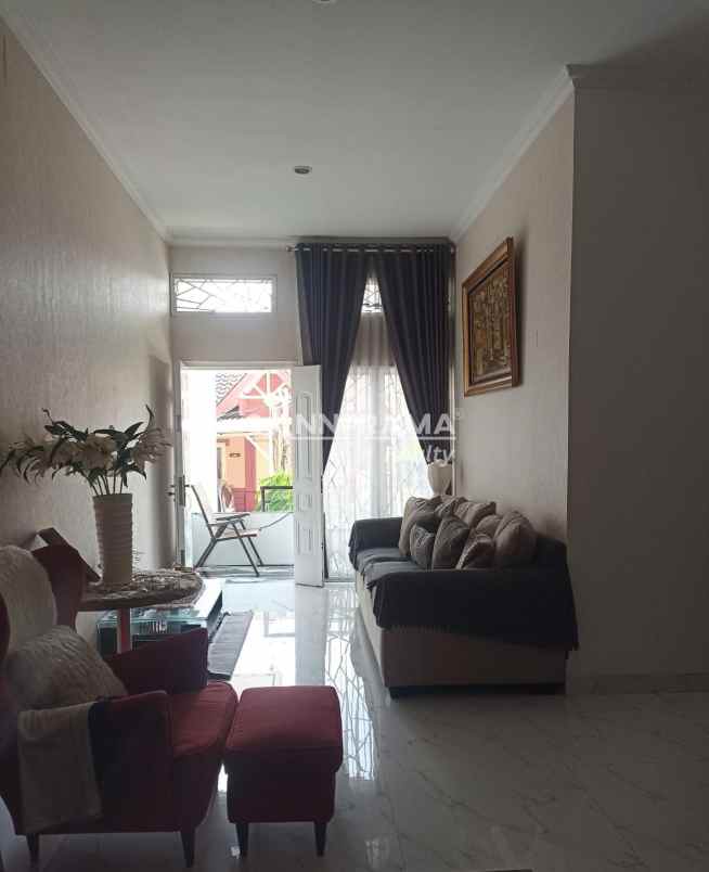 dijual rumah jln raya sukmajaya depok