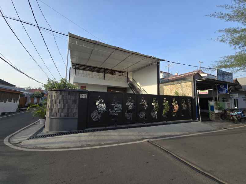 dijual rumah jln swadaya rawadomba