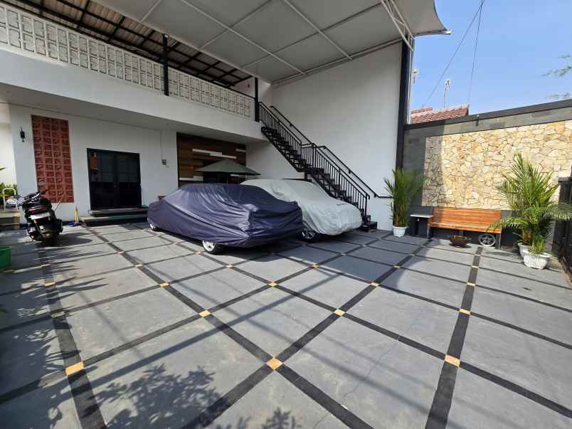 dijual rumah jln swadaya rawadomba