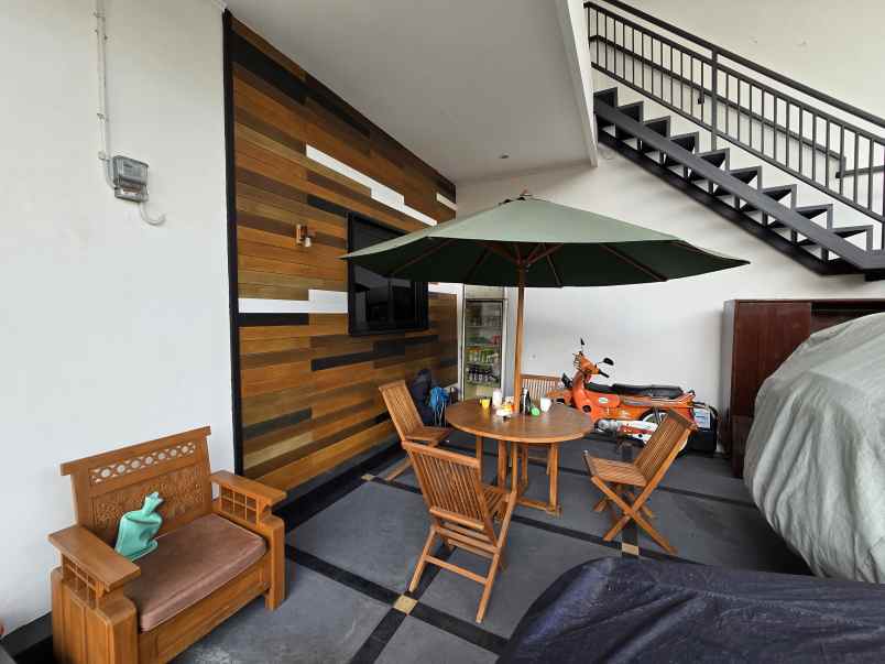 dijual rumah jln swadaya rawadomba