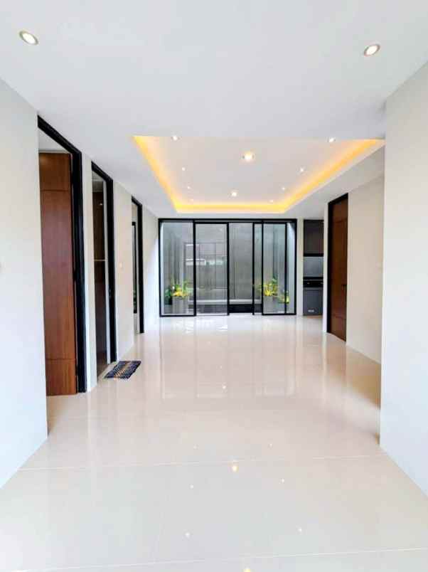 dijual rumah kaliurang km 14