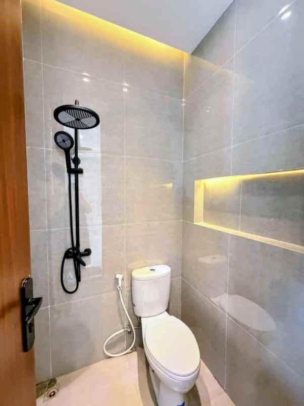 dijual rumah kaliurang km 14