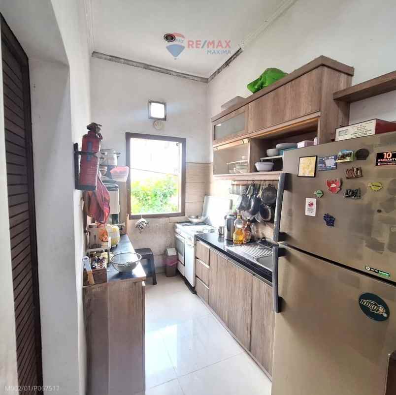 dijual rumah kebayoran baru