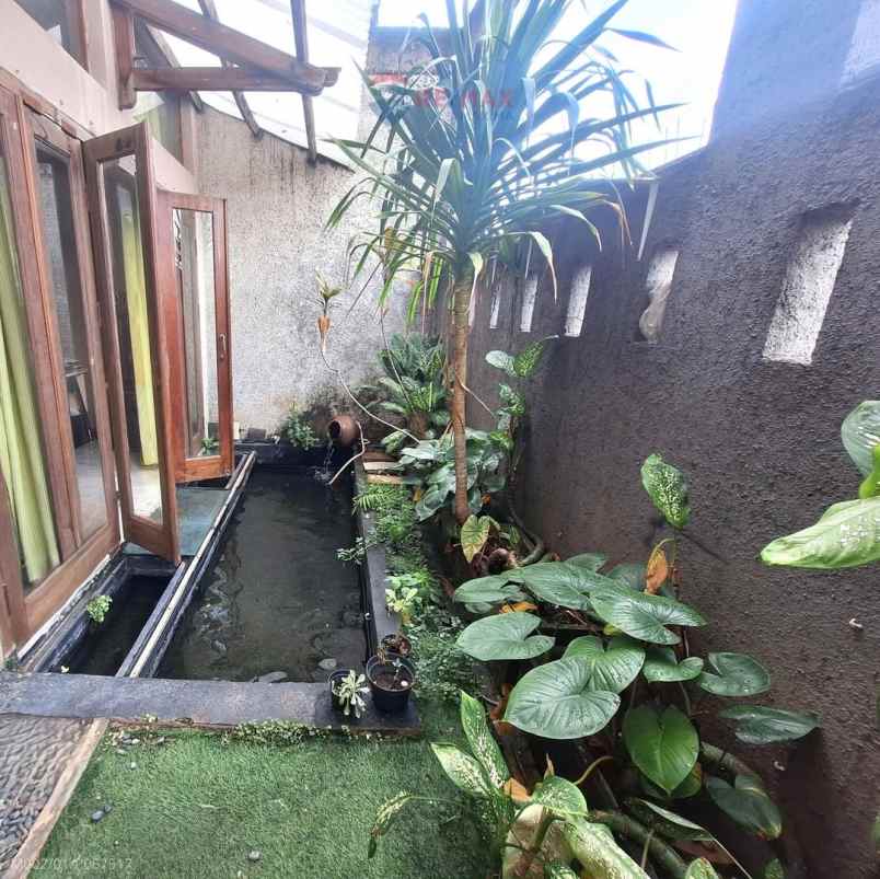 dijual rumah kebayoran baru