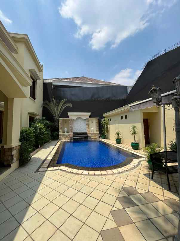 dijual rumah kebayoran baru jakarta selatan