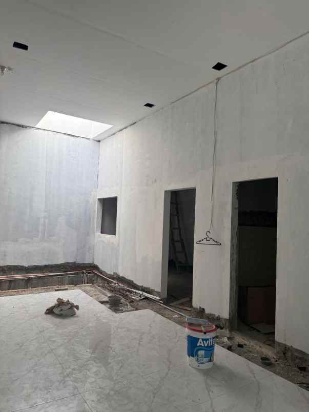 dijual rumah kelapa gading