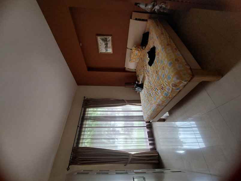 dijual rumah kemang pratama regency