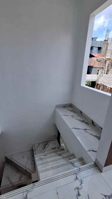 dijual rumah kemayoran