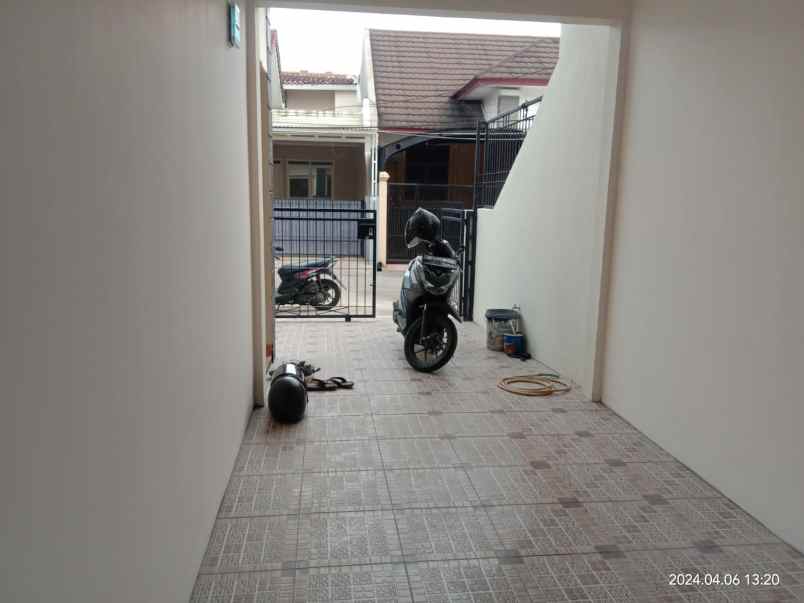 dijual rumah komplek bahagia permai