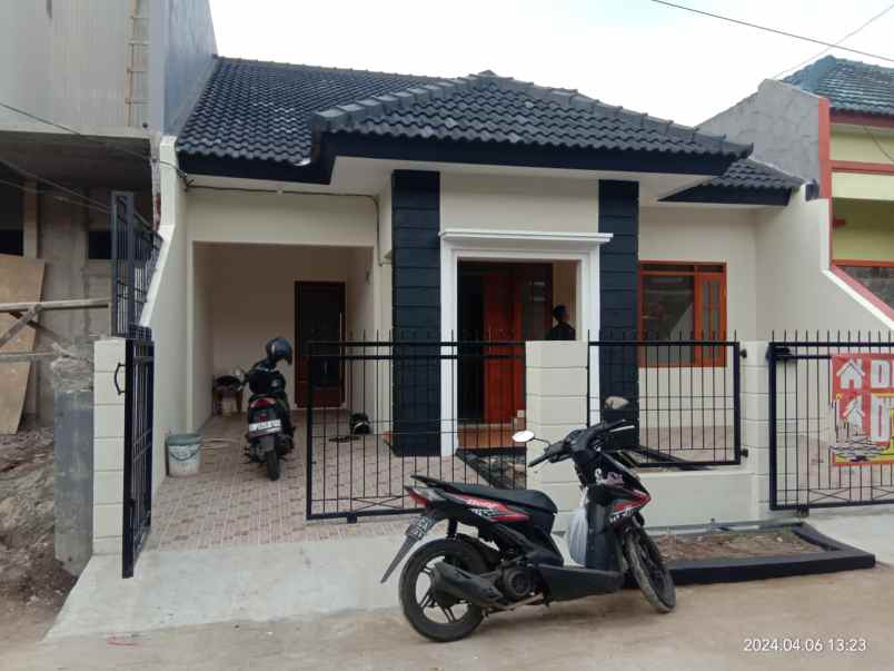 dijual rumah komplek bahagia permai
