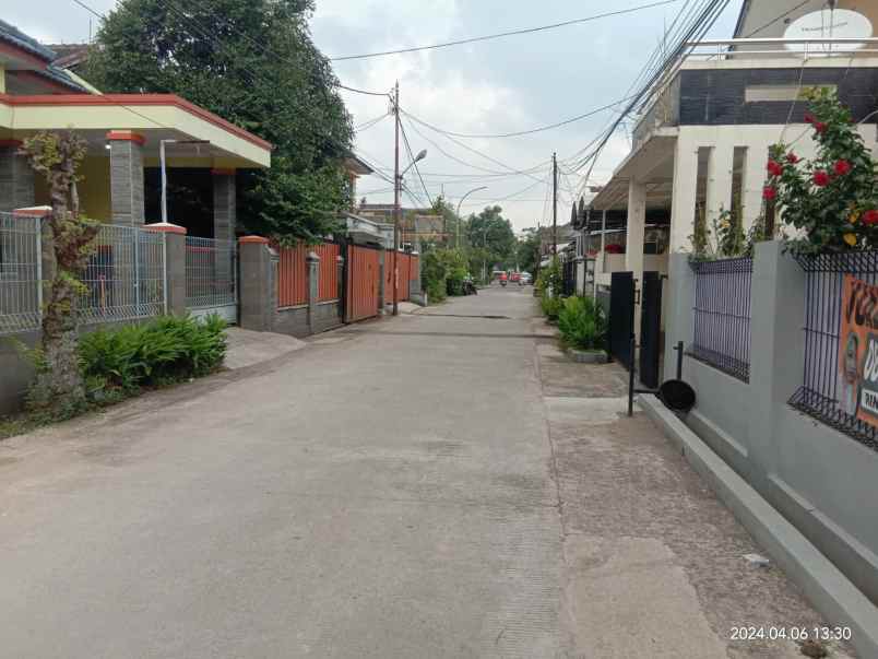 dijual rumah komplek bahagia permai