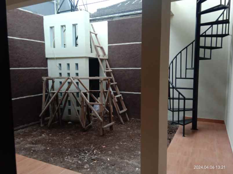 dijual rumah komplek bahagia permai