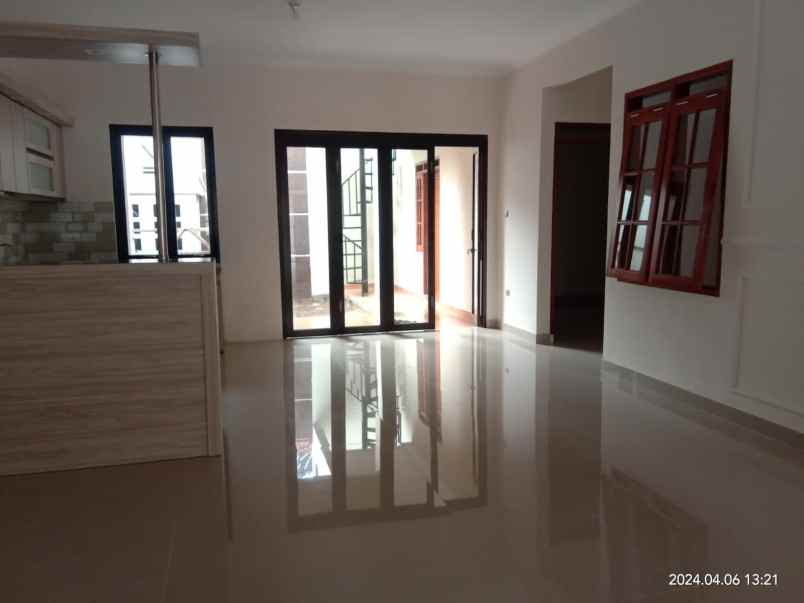 dijual rumah komplek bahagia permai