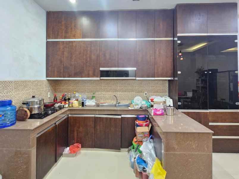dijual rumah komplek cemara asri jalan lychee