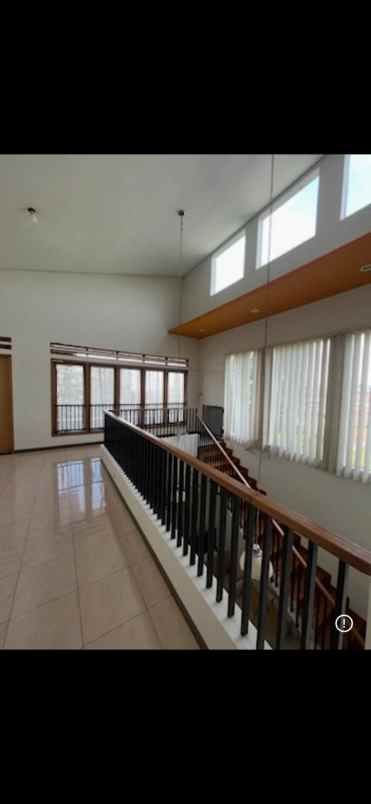 dijual rumah komplek grand permata
