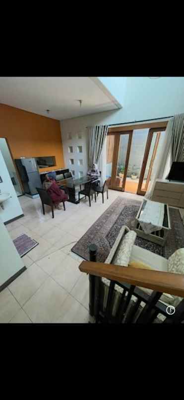dijual rumah komplek grand permata