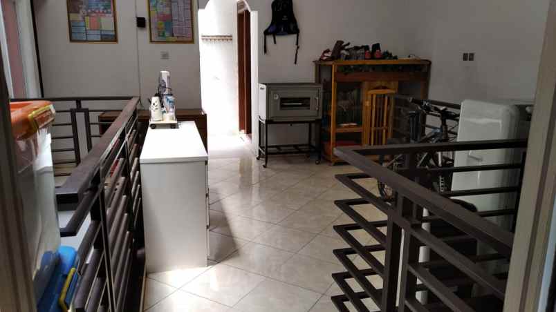 dijual rumah komplek puri dago antapani