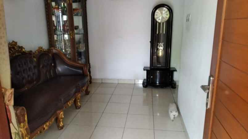 dijual rumah komplek puri dago antapani