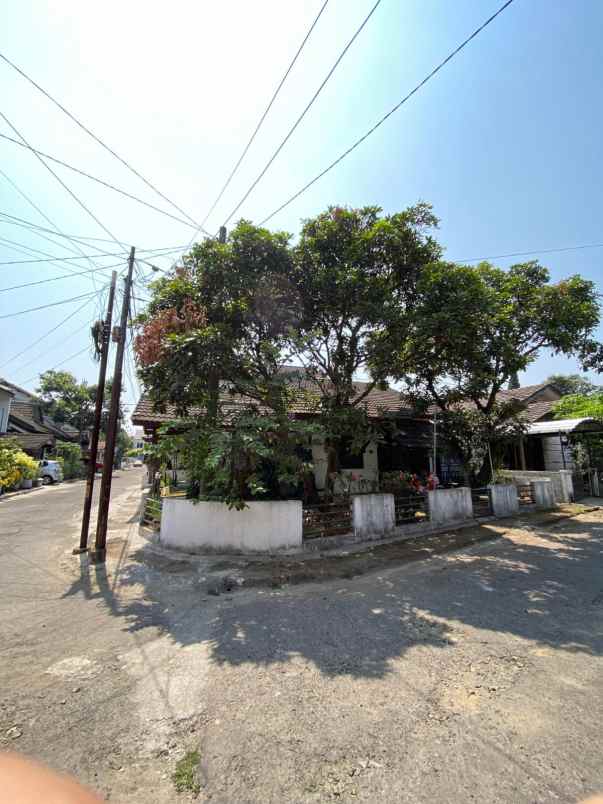 dijual rumah kopo permai