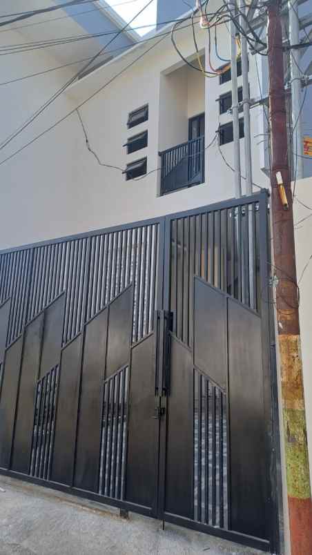 dijual rumah kost modern premium lokasi