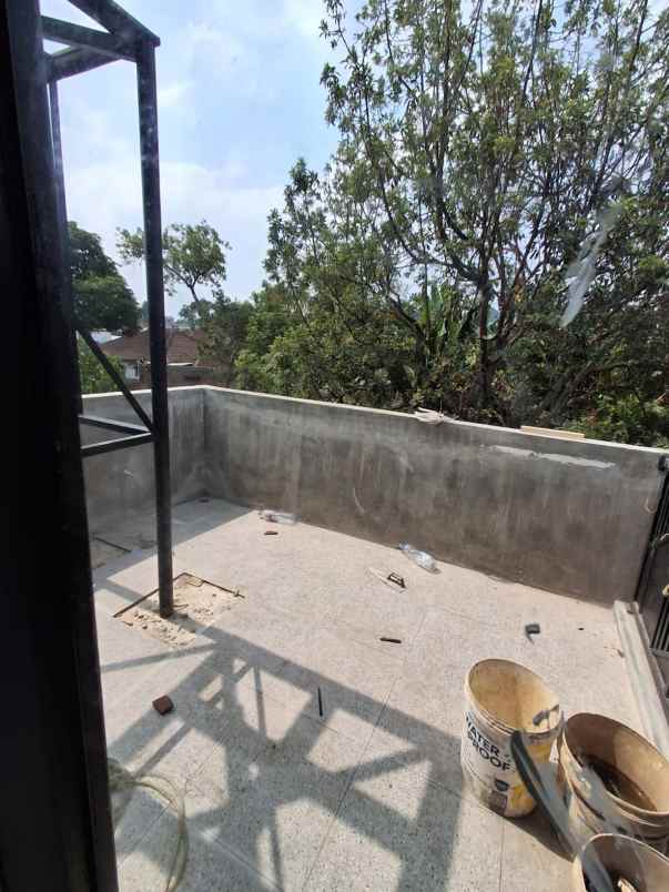 dijual rumah kost modern premium lokasi