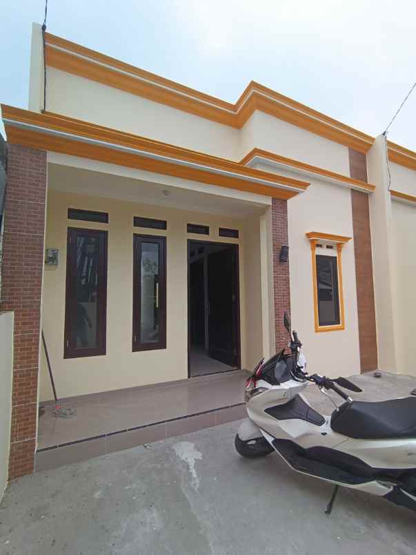 dijual rumah kunciran indah tangerang